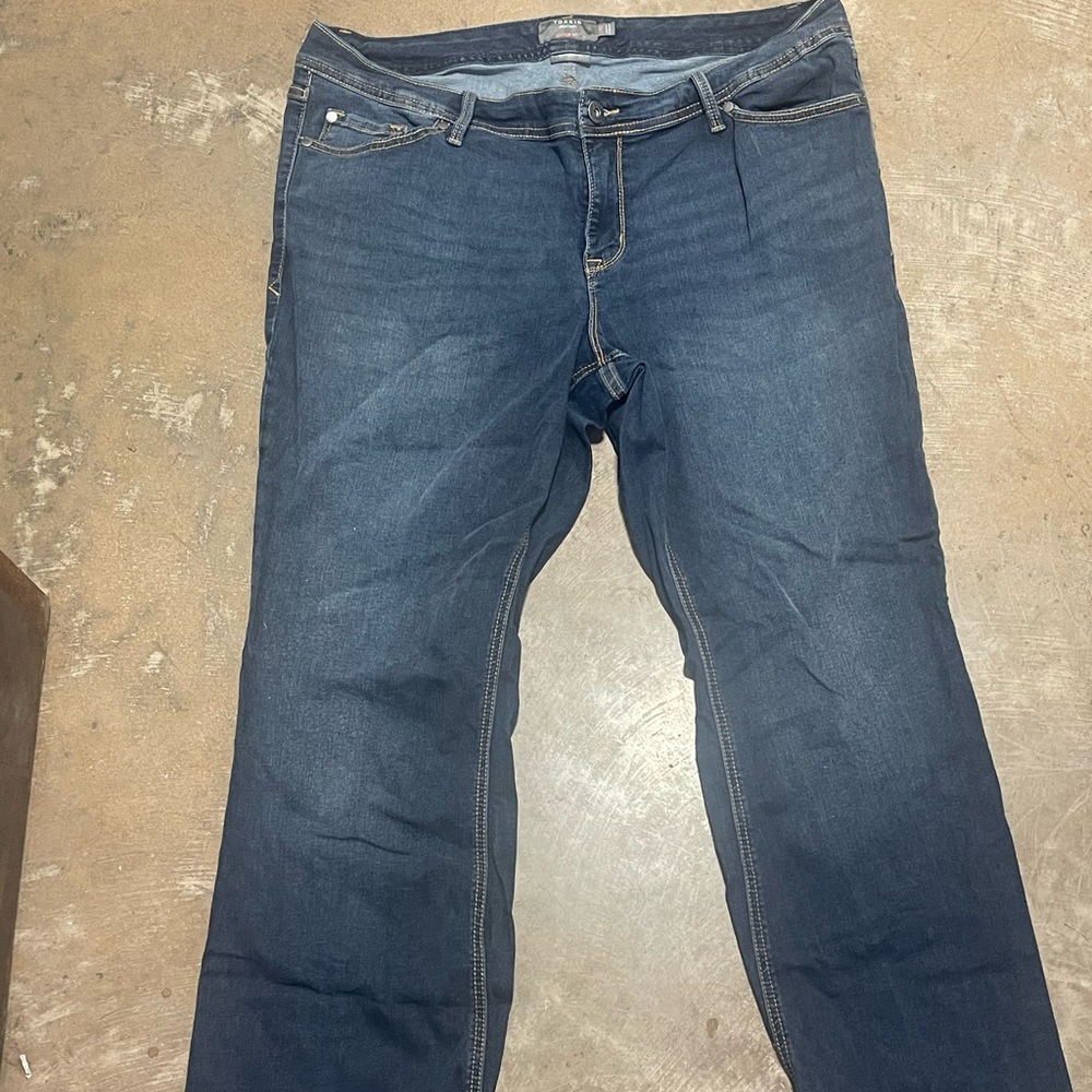Torrid Dark Blue Straight Jeans Sz 20